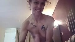 Esposa me goza com a boca fechada