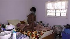 Naejae faz massagem com final feliz