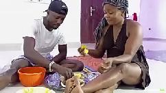 Eu o alimentei bem com comida suficiente para que ele pudesse me foder forte