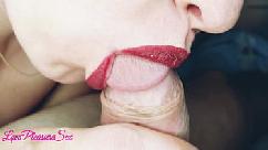 Boquete perfeito com lábios vermelhos sensuais