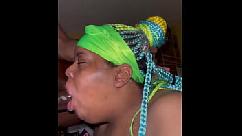 Puxei para cima dele para chupar seu pau e comer sua bunda