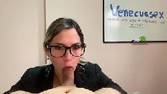 Eu dei um boquete ao meu chefe para conseguir um aumento