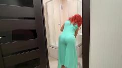 Mamãe viu que estava sendo observada e despida quando queria sexo anal