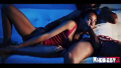 Fazendo minha enteada chupar meu pau grande antes de