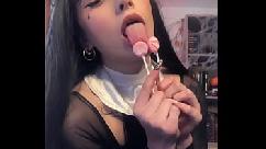 Eu me comportei mal e quero uma noite de punição