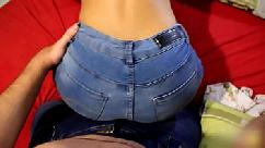 Transar a seco em jeans apertados gozar nas calças