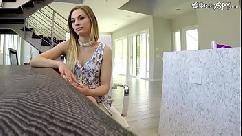 Essa loira sapeca levou vara o dia inteiro