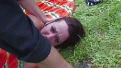 Foi fazer um picnic e acabou levando bastante madeira em tudo que é canto