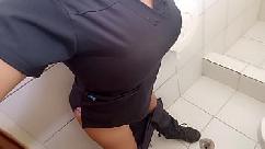 Mulher pelada mostrando a bunda grande