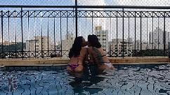 Lésbicas novinhas se chupando