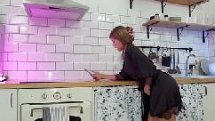 Malandrinha esperta colocou um plug no seu rabinho para deixar a gostosa submissa e ela acabou aceitando liberando o rabinho pra ele