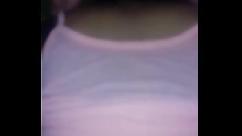 Novinha de apenas 19 anos nem quis tirar a calcinha para foder ela apenas deixou a calcinha de ladinho para o negão socar no seu rabo com toda potência